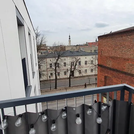 Skarbowa & Parking * Leszno (Greater Poland)