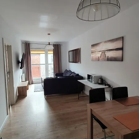 Skarbowa & Parking Апартаменты *