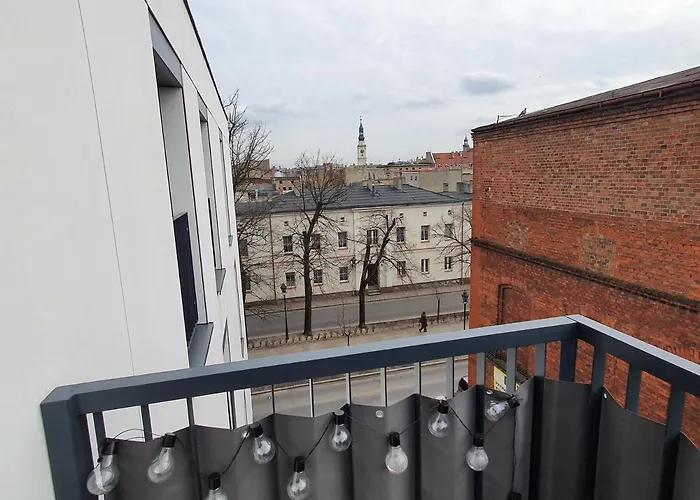 Skarbowa & Parking * Leszno (Greater Poland)